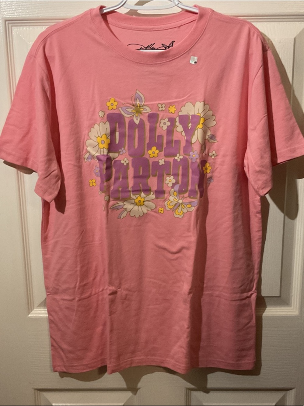 NWOT Dolly Parton Pink Floral Logo Short Sleeve Tee